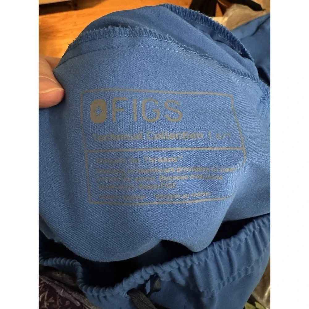 FIGS Tansen Jogger Pants Men's Size S/T Royal Blue Scrub Medical Scrunch Leg